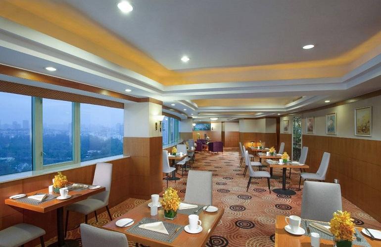 Club Lounge, Grand Park Hotel