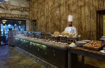 Restaurant, Barahi Jungle Lodge