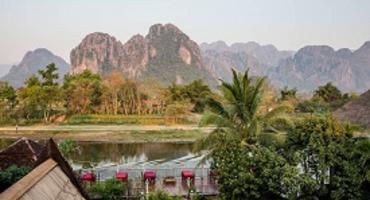 Elephant Crossing, Vang Vieng