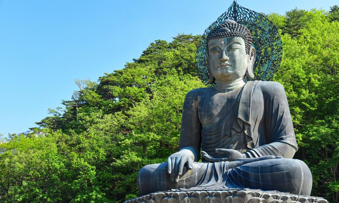 Buddha Statue at Sinheungsa Temple, Seoraksan
