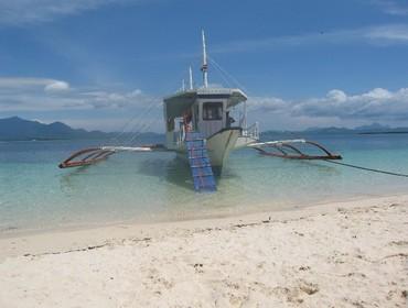 Island-hopping in Honda Bay, Puerto Princesa, the Philippines