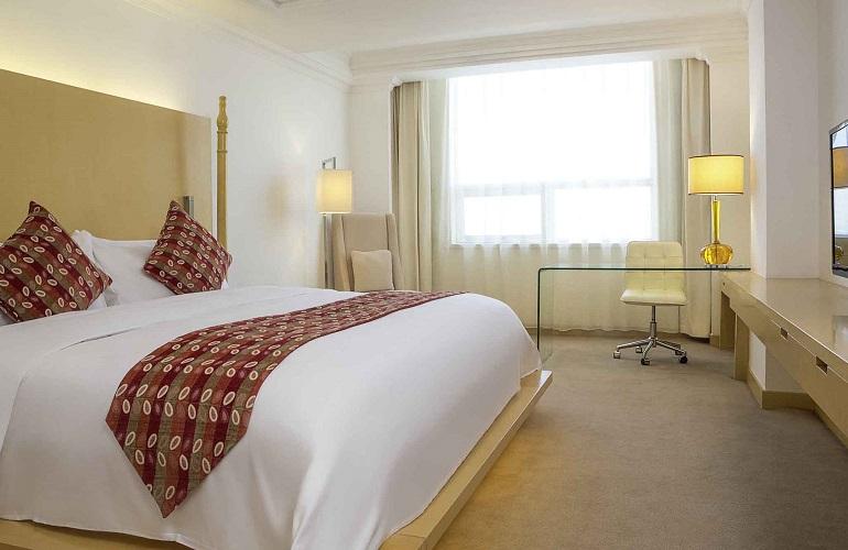 Bedroom, Grand Mercure Urumqi