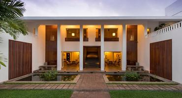 Taru Villas - Lake Lodge, Colombo, Sri Lanka