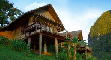 The Cliff & River Jungle Resort