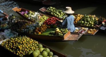 Damnoen Saduak Floating Market