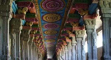 Meenakshi temple interior, Madurai, Tamil Nadu