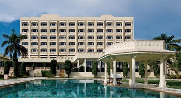 Exterior, The Gateway Hotel, Agra