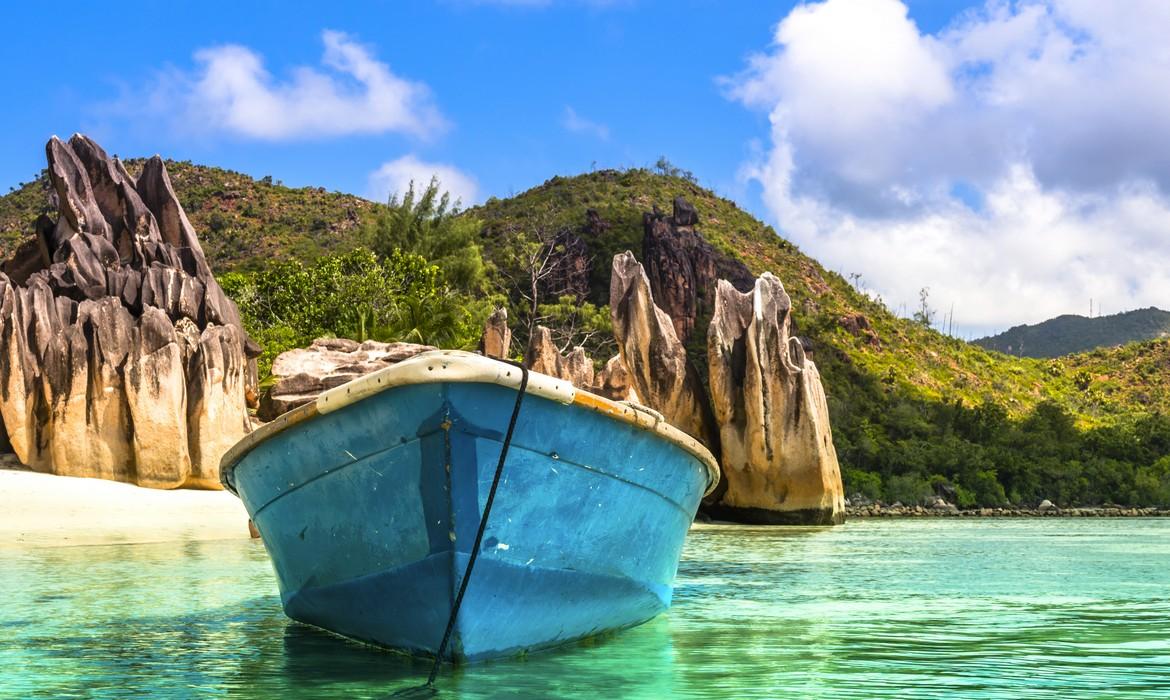 Old fishing boat, Curieuse Island