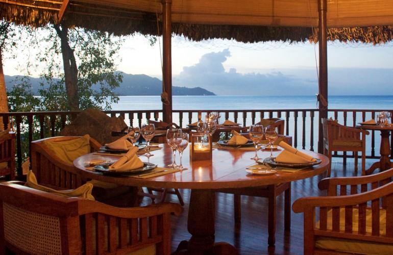 Restaurant, Cerf Island Marine Park Resort