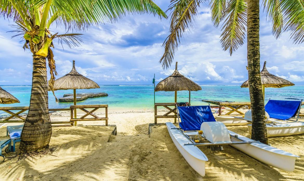 Public beach, Blue Bay