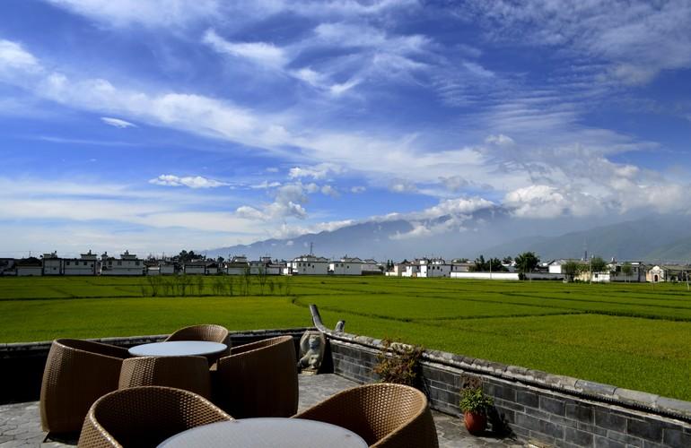 Terrace, Linden Centre