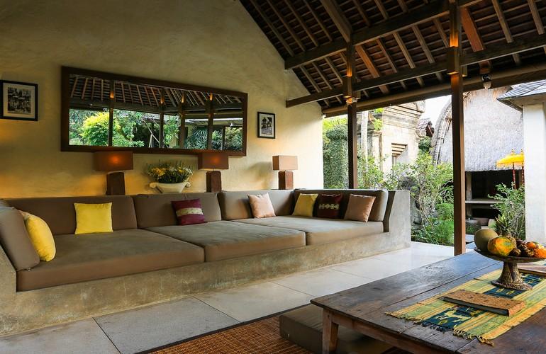 Outdoor living area, Villa Belong Dua