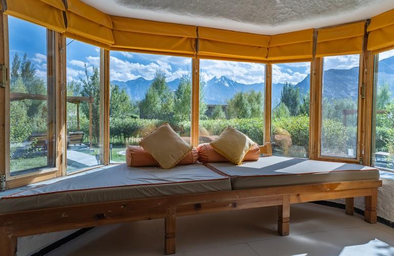 Views, Lchang Nang Retreat