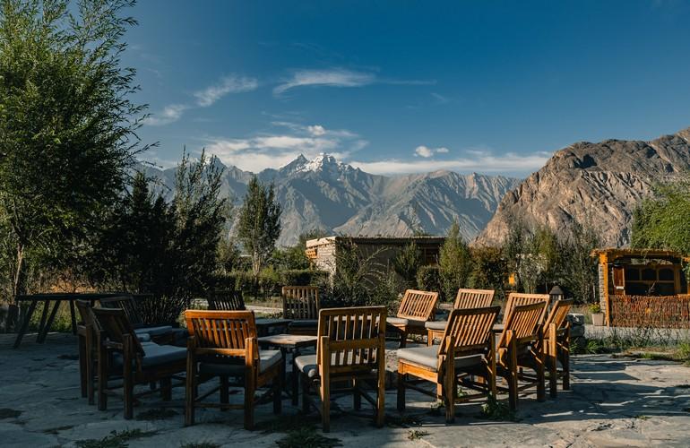 Exterior, Lchang Nang Retreat