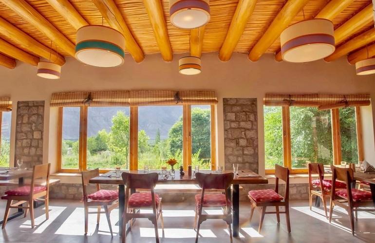 Restaurant, Lchang Nang Retreat