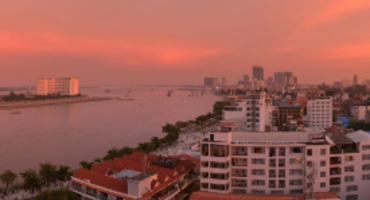 Phnom Penh at night