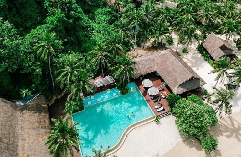 Resort, Cauayan Island Resort