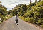 E-mountain bike on the quiet side of the Mekong