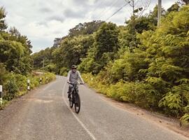 E-mountain bike tour, Luang Prabang
