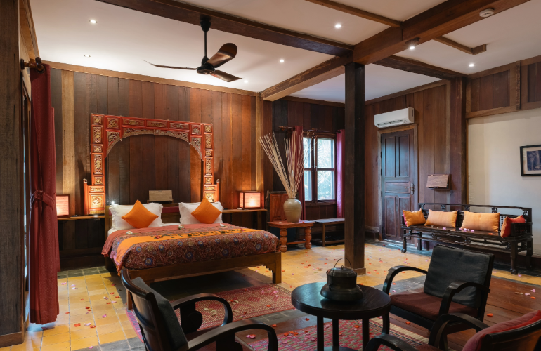 Grand Lotus Ambassador Room