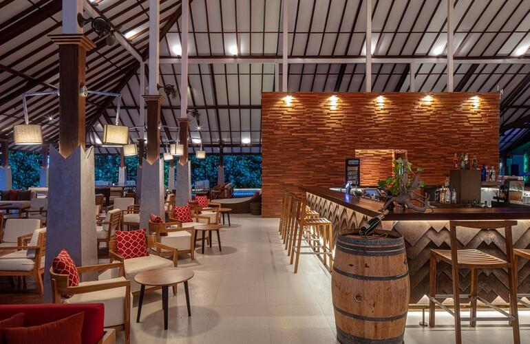 Halaboli Bar, Adaaran Select Meedhupparu