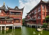 Explore Shanghai by public transport & walking
