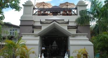 Shwe Taung Tarn Hotel