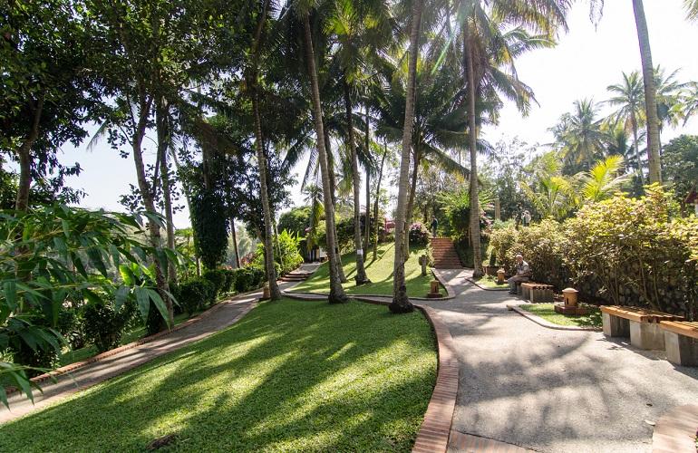 Gardens, Mekong Riverview Hotel