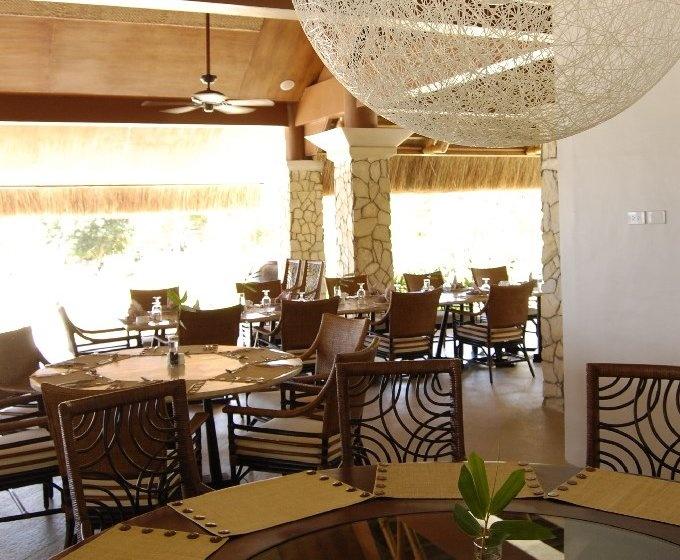 Lantawan Restaurant, Eskaya Beach Resort & Spa