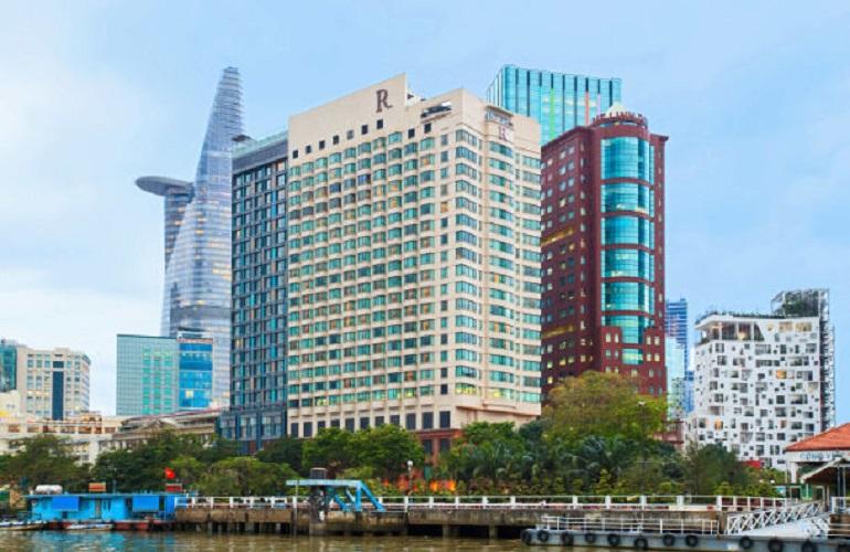 Renaissance Riverside Hotel