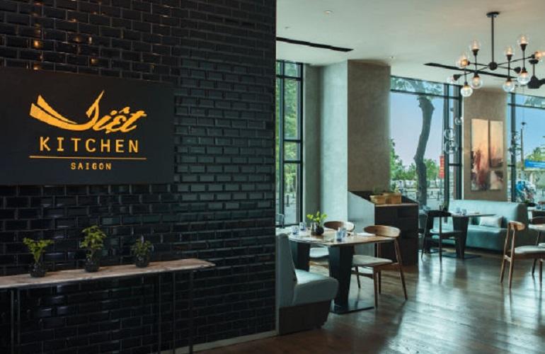 Restaurant, Renaissance Riverside Hotel