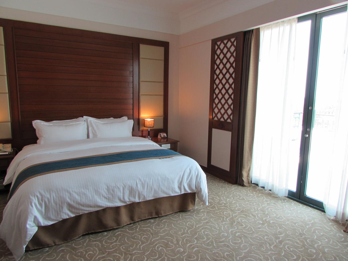 Superior Room, Hilton Mandalay