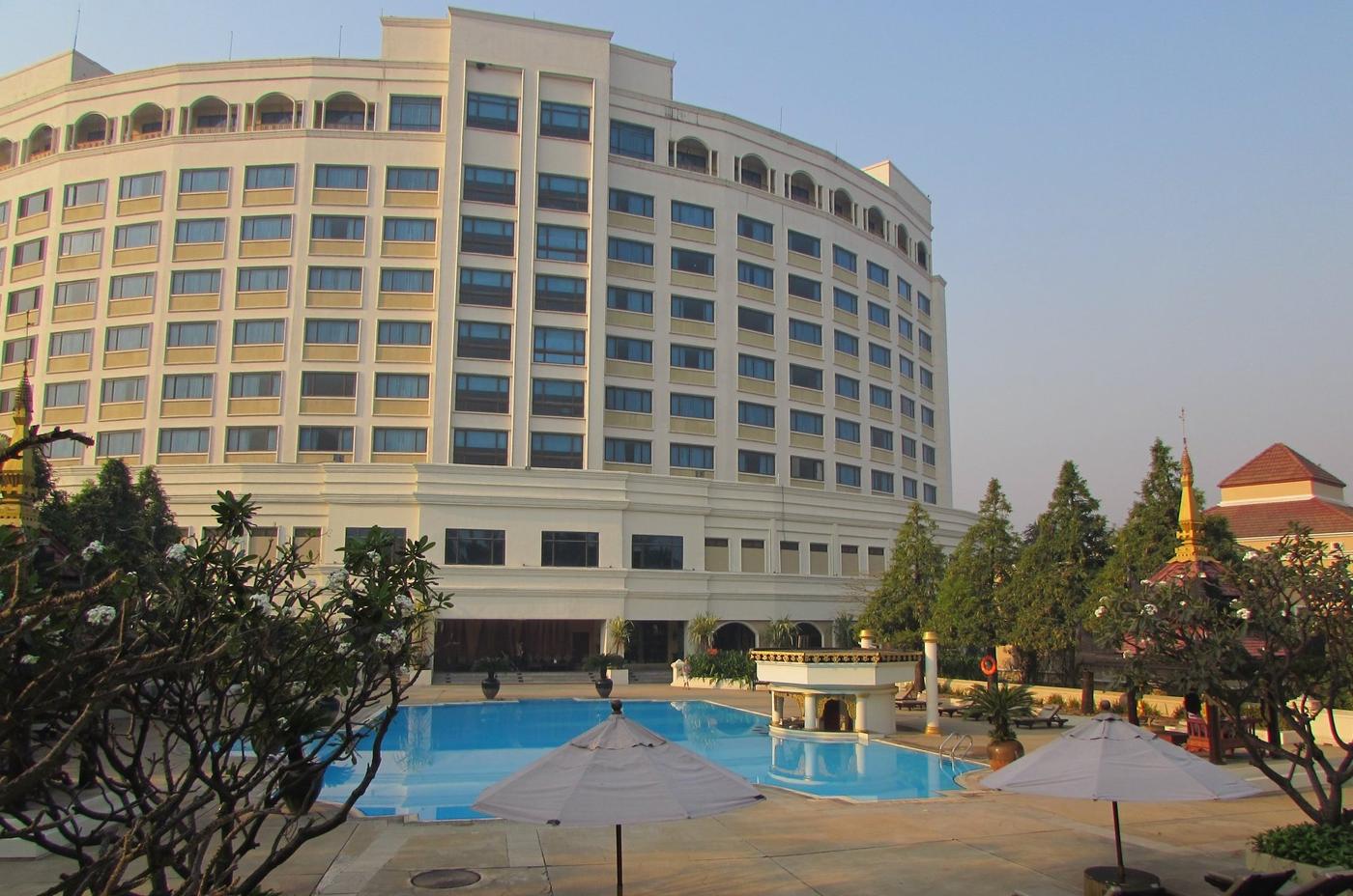 Mercure Mandalay Hill Resort