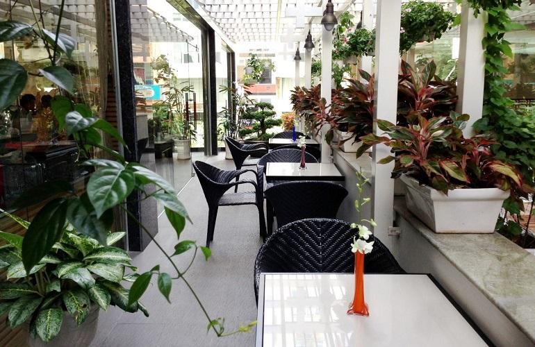 Terrace, Northern Hotel
