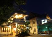 Mr Charles Guesthouse