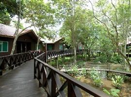 Kinabatangan Riverside Lodge