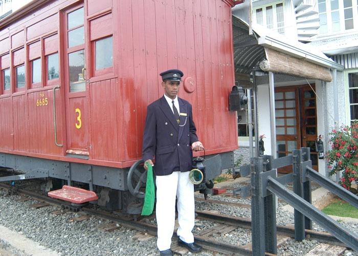 Railways Carriage Restaurant, Heritance Tea Factory