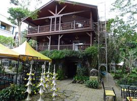 Full House Guesthouse