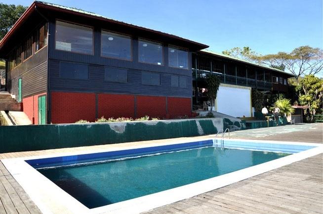 Swimming Pool and Restaurant, Golden Butterfly Hotel Mogok