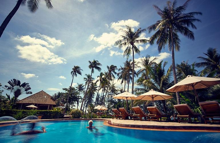 Swimming pool, Cassia Cottage