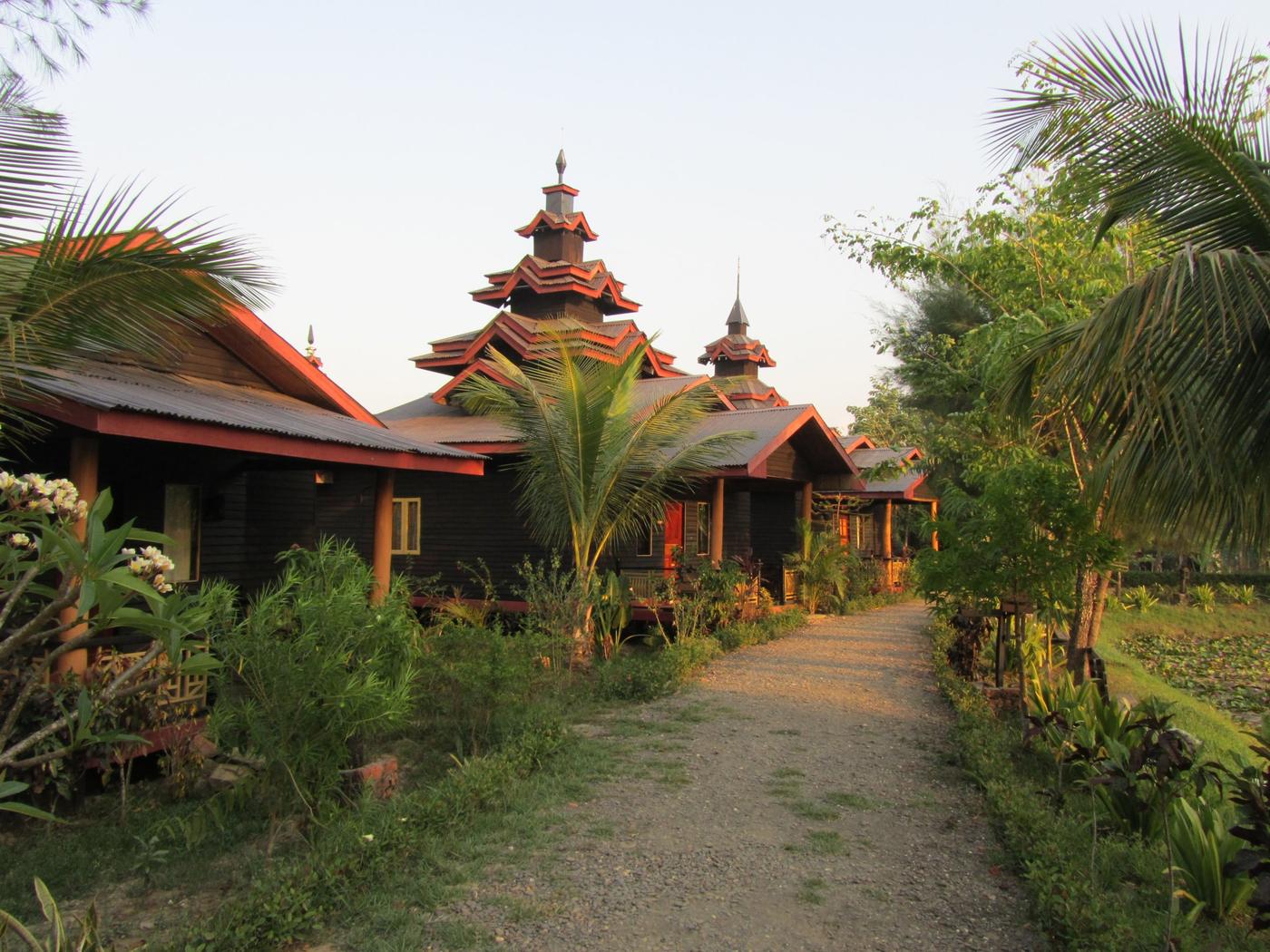 Bungalows, Mrauk U Princess Resort