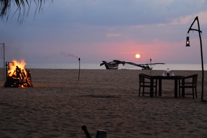 Sunset dining, Jetwing Beach Resort