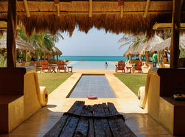 Bar Reef Resort