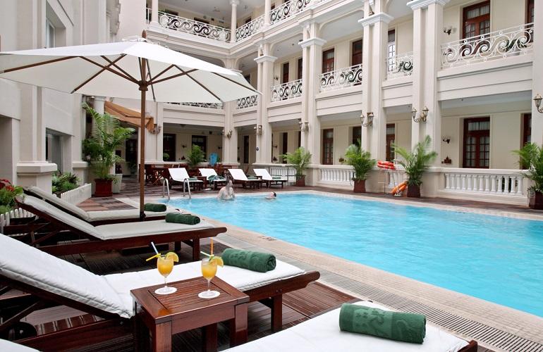 Swimming Pool, Hotel Grand Saigon