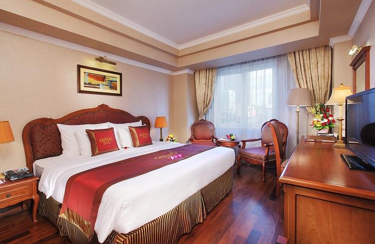 Deluxe room, Hotel Grand Saigon