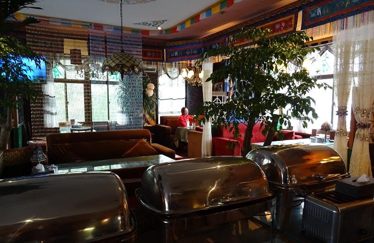 Restaurant, Yeti Hotel