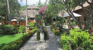 Puri Mas Beach Resort