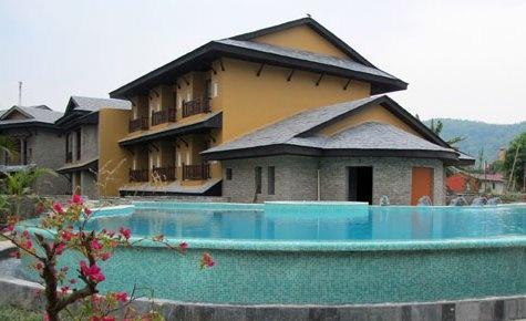 Swimming pool, Temple Tree Pokhara