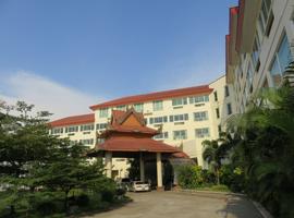 Mawlamyaing Strand Hotel