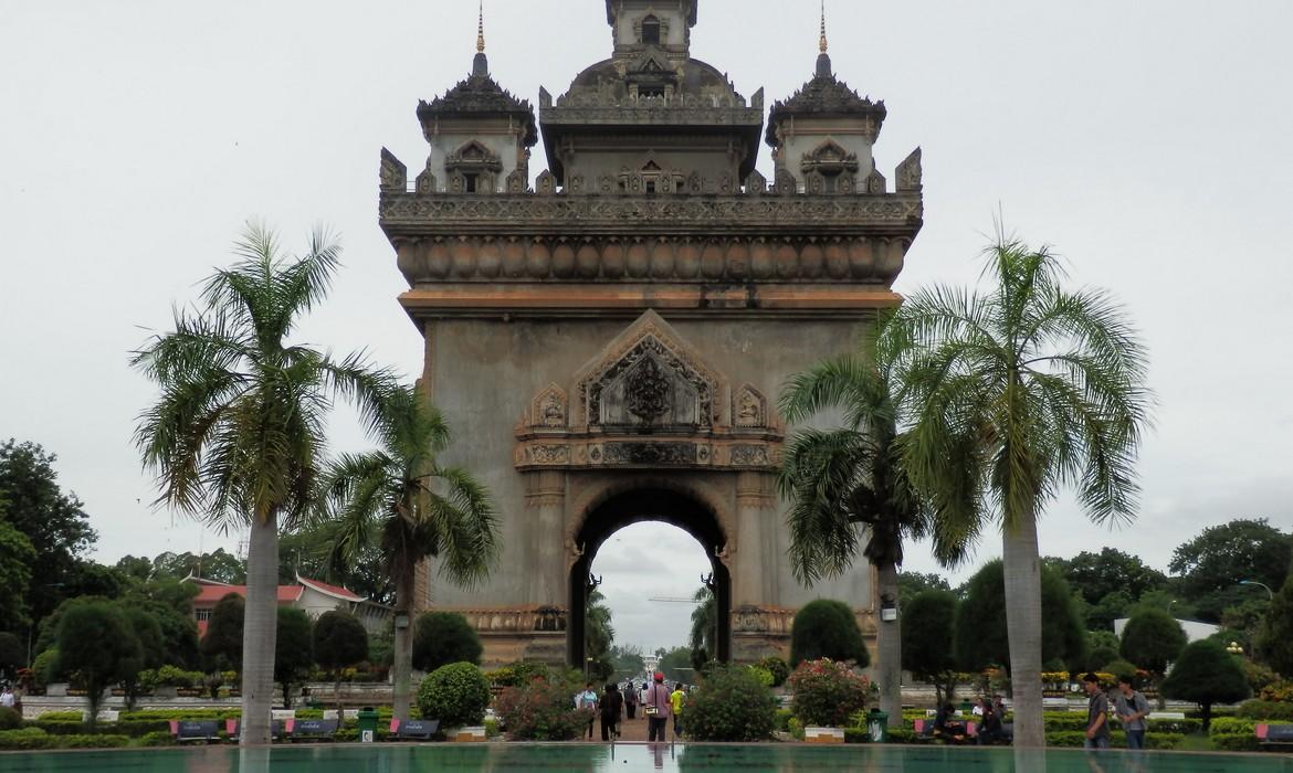 Arc de Triumph, Vientiane
